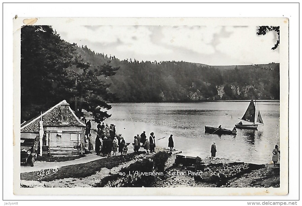 Le Lac PAVIN  (cpsm 63)  L'AUVERGNE  -   - L 1 - Autres & Non Classés