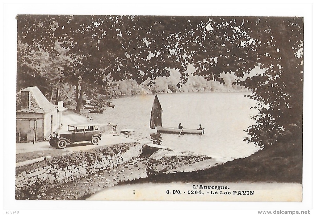 Le Lac PAVIN  (cpa 63)  L'AUVERGNE  - G. D'O. 1264 -   - L 1 - Autres & Non Classés