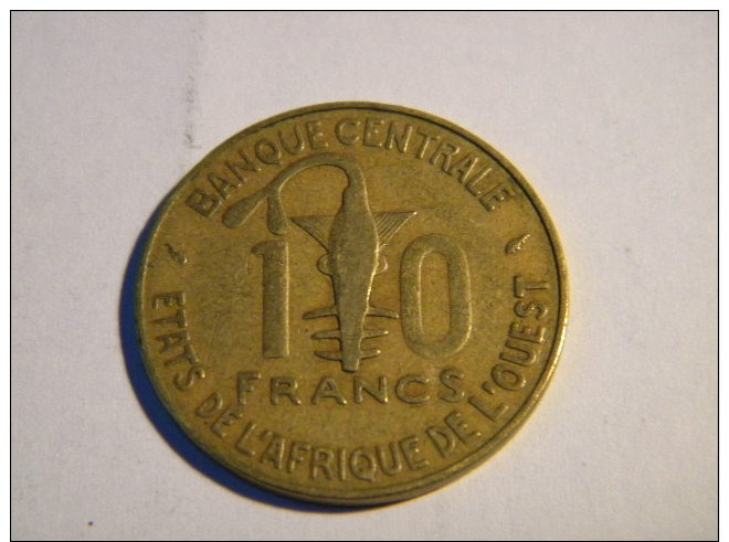 ETATS DE L'AFRIQUE DE L'OUEST - 10 FRANCS 1976. - Autres – Afrique