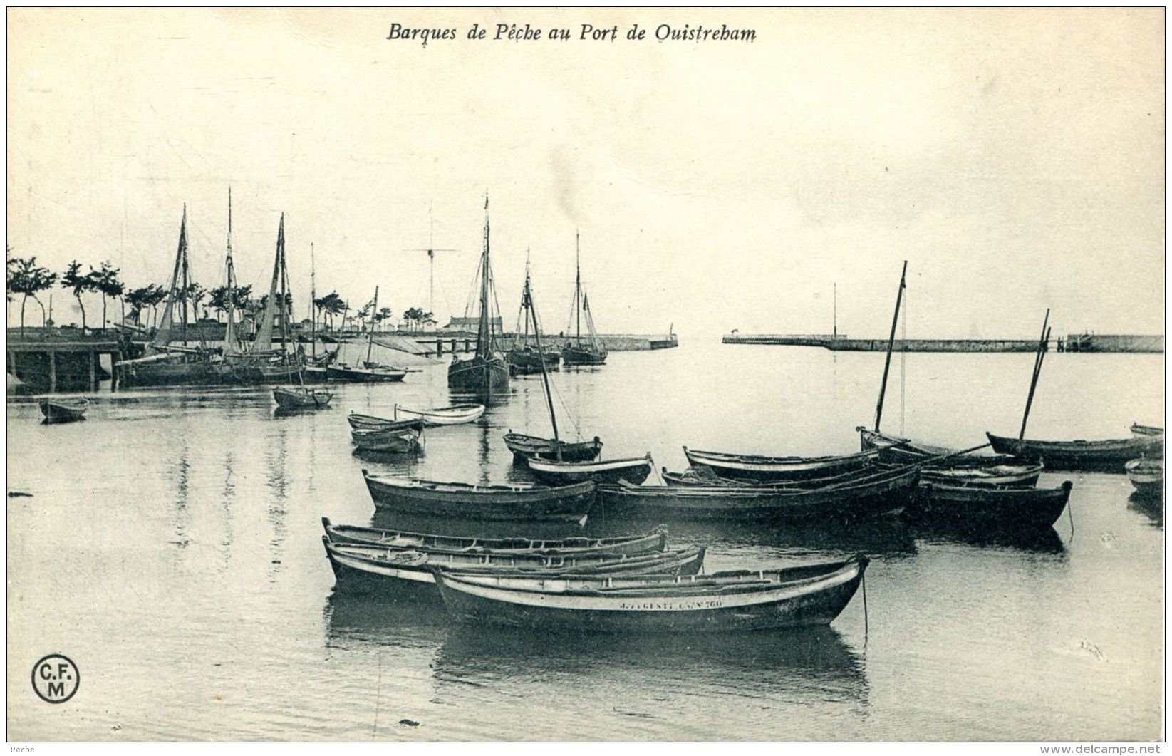 N°364 K -cpa Ouistreham -barques De Pêche- - Fishing Boats