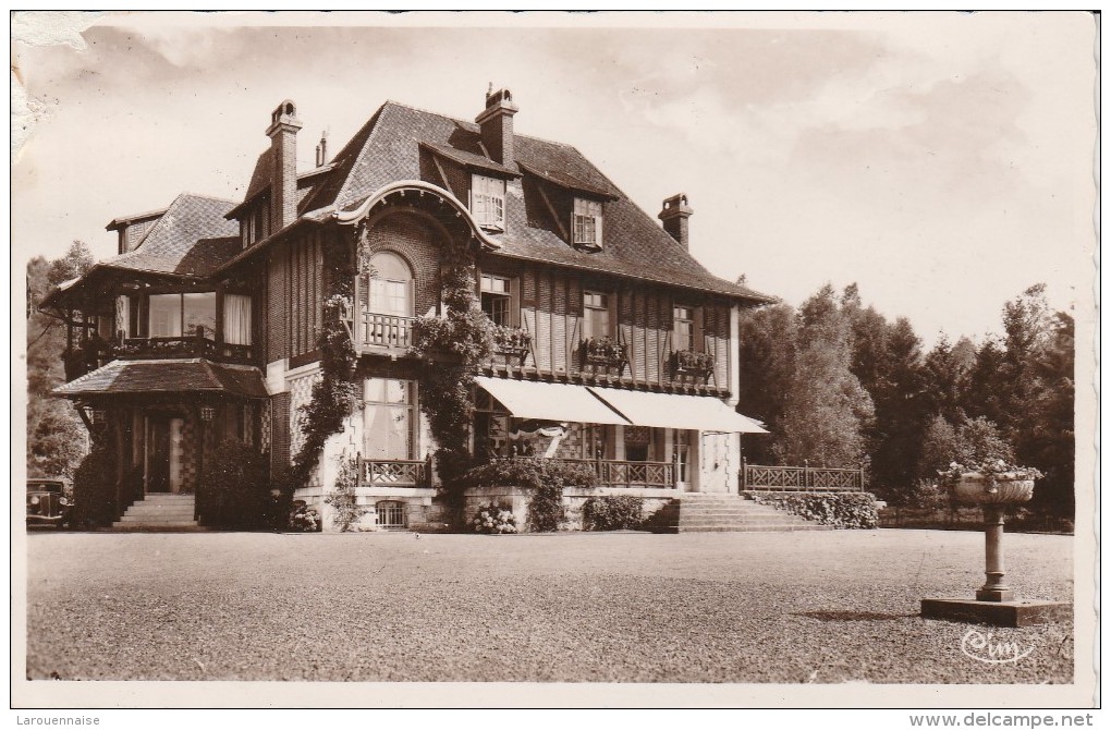 27 - PINTERVILLE - Château Du Parc - Pinterville