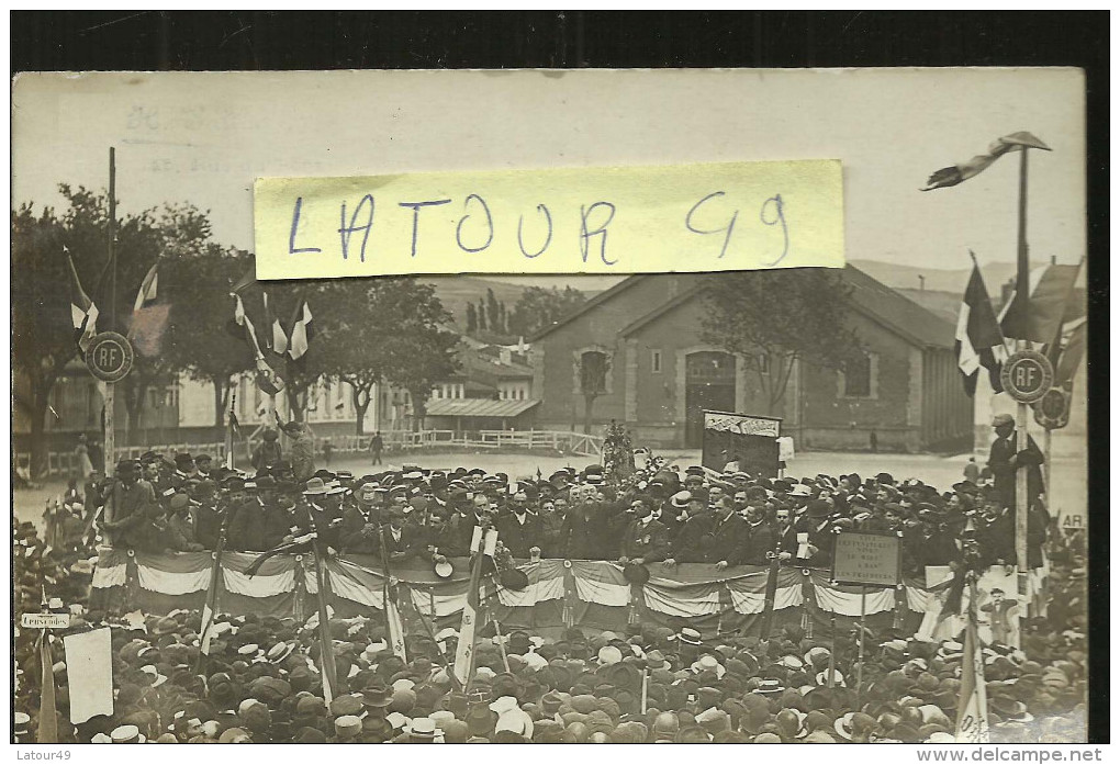 TRES RARE CARTE PHOTO .REVOLTE DES VIGNERONS COMMUNE DE  VILLEDUBERT  MANIFESTATION  MARCELIN ALBERT ET ERNEST FERROUL - Streiks