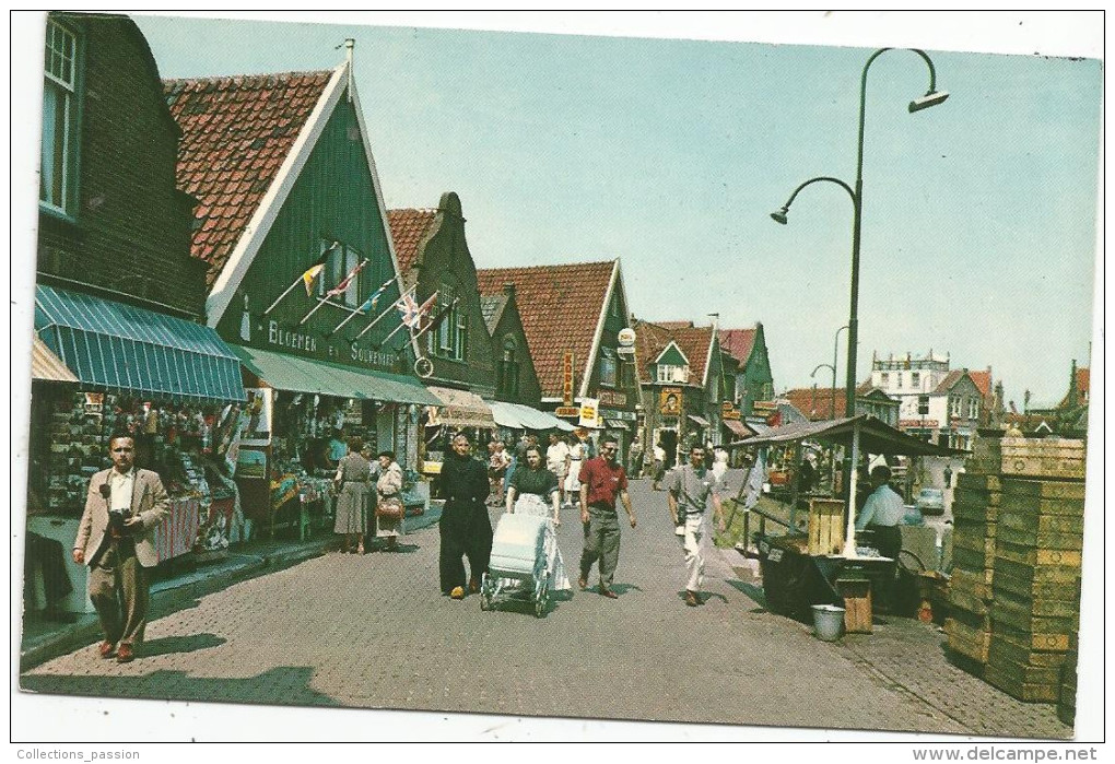 Cp , Folklore , PAYS BAS , Noord-Holland , VALENDAM , Vierge , Ed : Rembrandt , Commerces , Vendeur Ambulant - Volendam