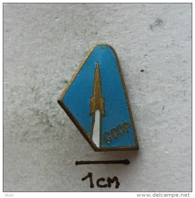 Badge (Pin) ZN003321 - Soviet (USSR / SSSR / Russia) Space Program - Espacio