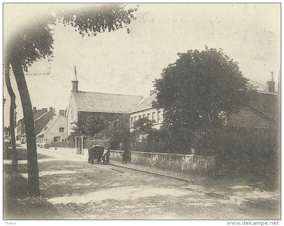 Mouscron - L'Hospice, Rue De Courtrai  - 1902  ( Voir Verso ) - Moeskroen