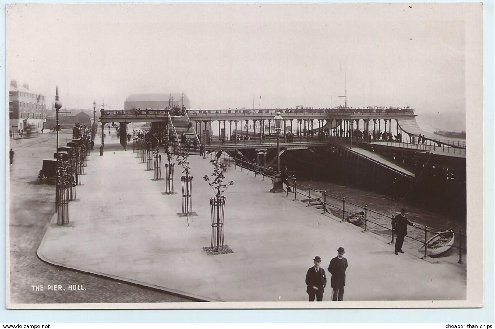 Hull. The Pier - Hull