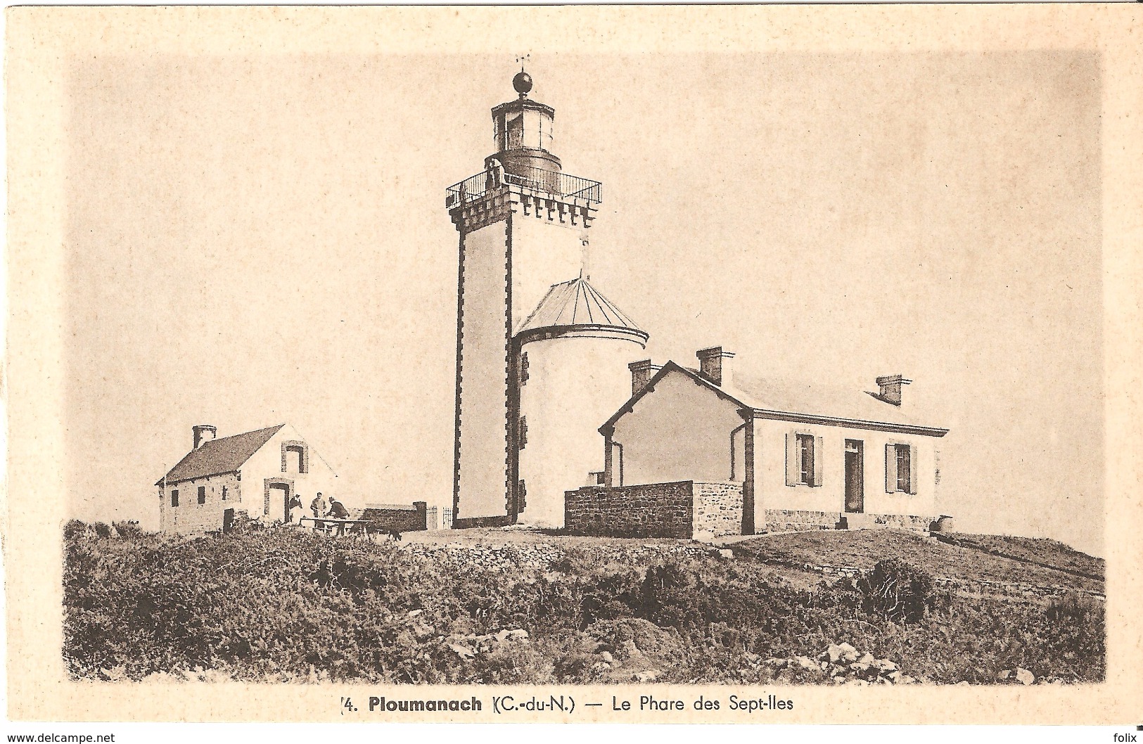 Ploumanach - Le Phare Des Sept-Iles - Ploumanac'h