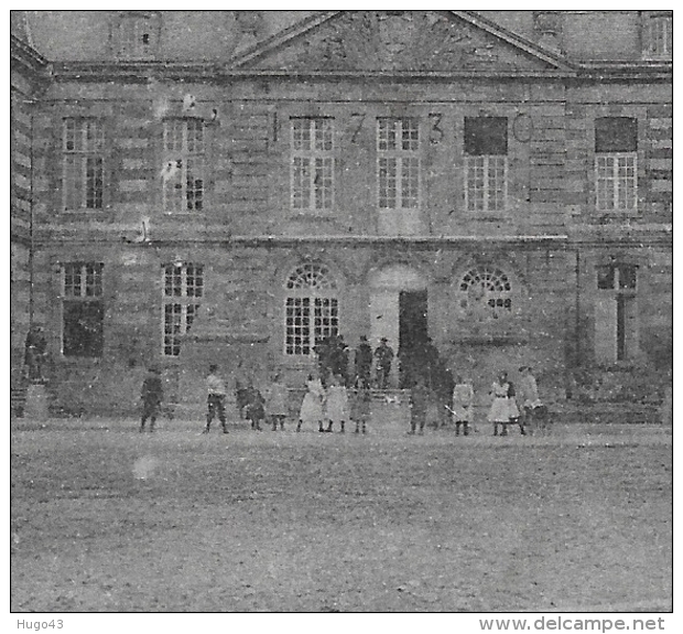 SAINT MENEHOULD - N° 24 - L' HOTEL DE VILLE - CPA NON VOYAGEE - Sainte-Menehould