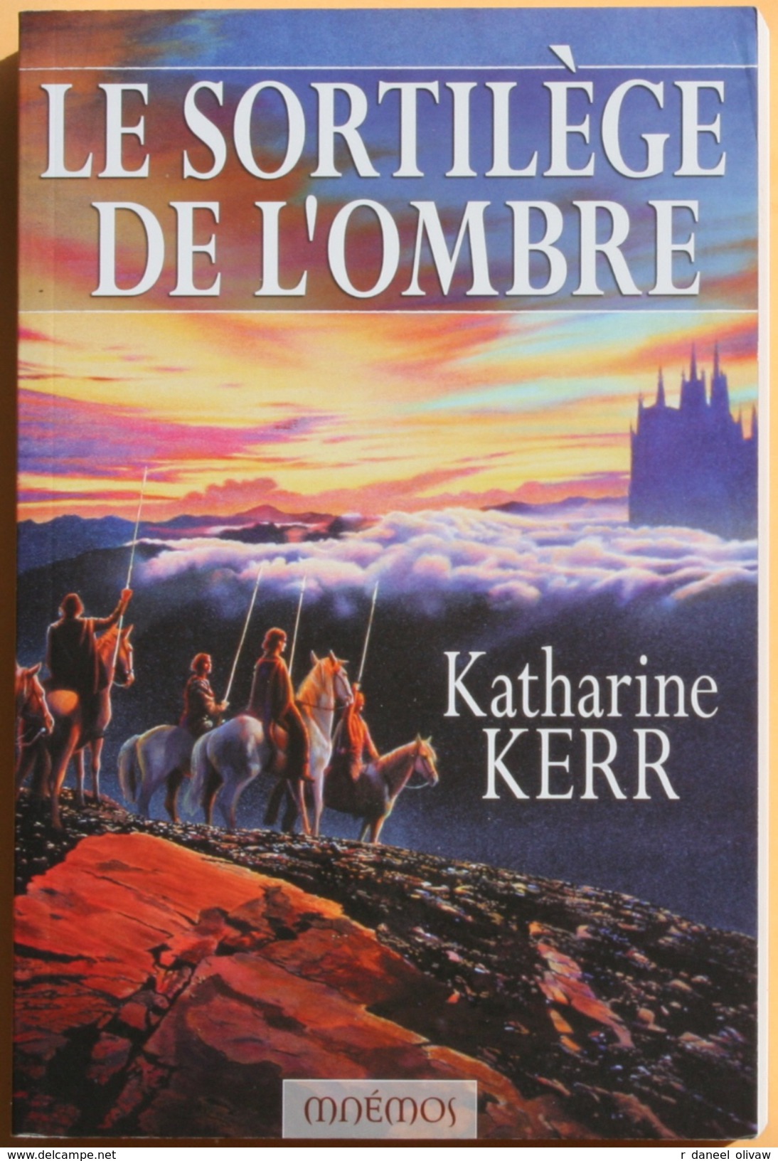 Mnémos, Icares - KERR, Katharine - Le Sortilège De L'ombre (TBE+) - Mnemos