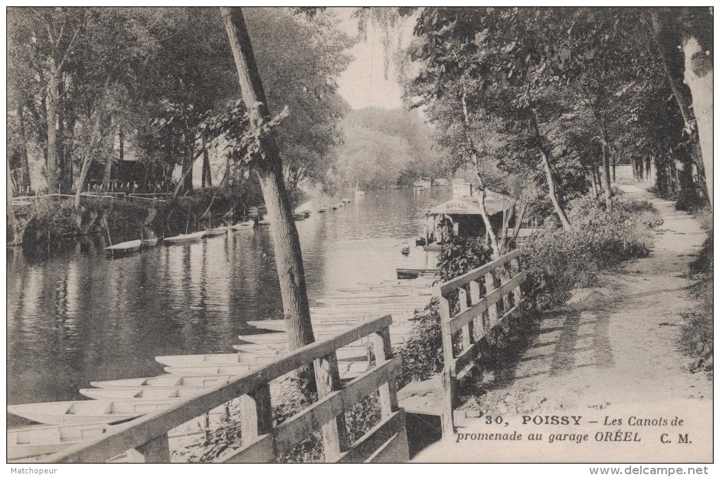 POISSY - LES CANOTS DE PROMENADE AU GARAGE OREEL - Poissy