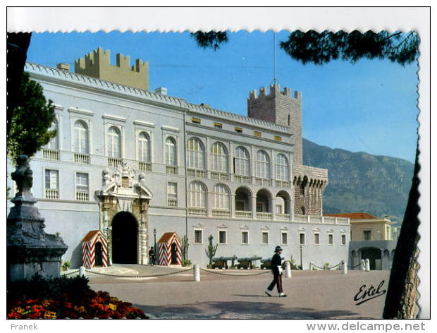 CP98174 - MONACO - Le Palais - Porte D'Honneur Et La Garde - Palais Princier