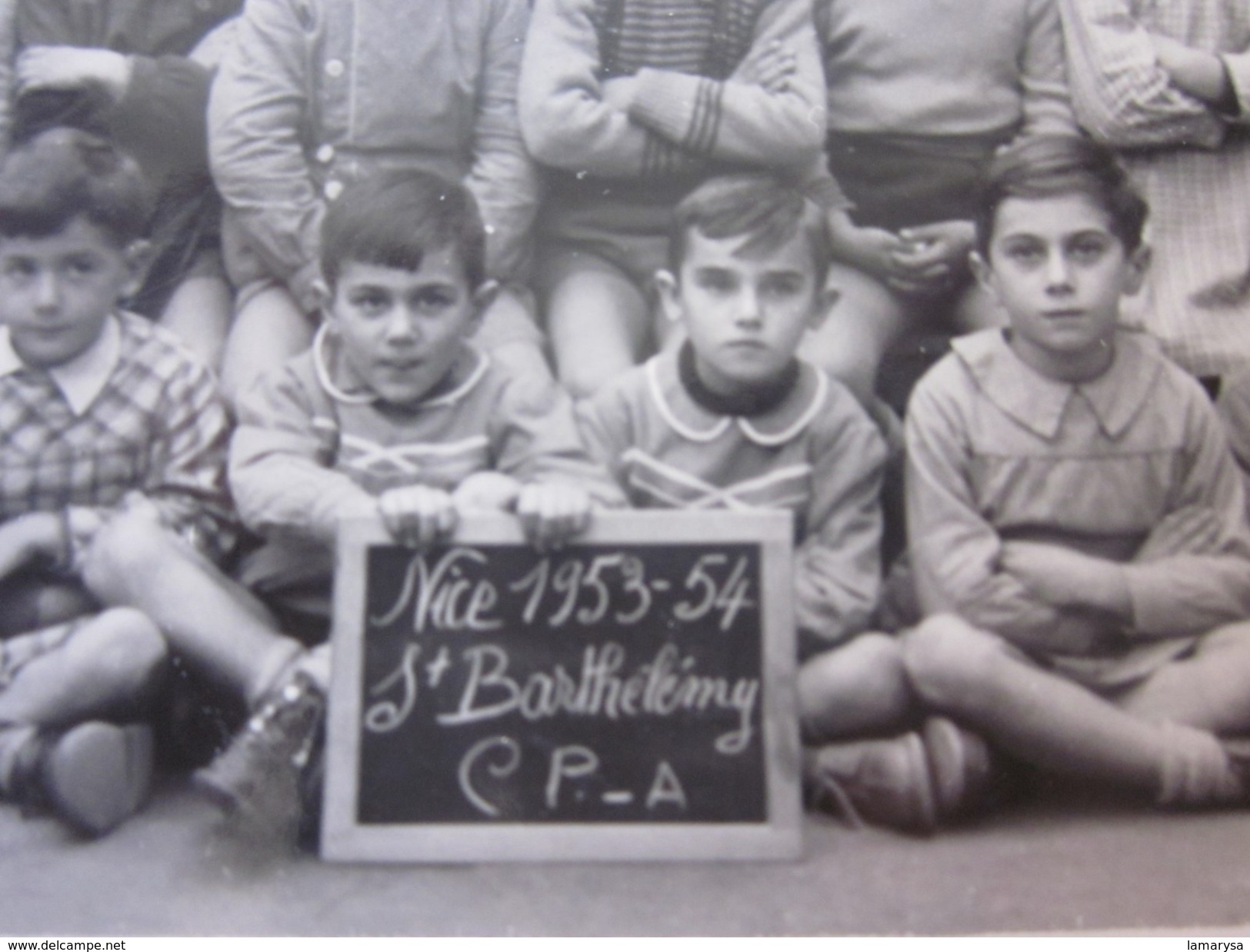 1953 / 1954 PHOTO De Classe Cours Préparatoire A École De NICE Saint Barthélemy Alpes Maritimes 06--"les Copains D'Avant - Lieux