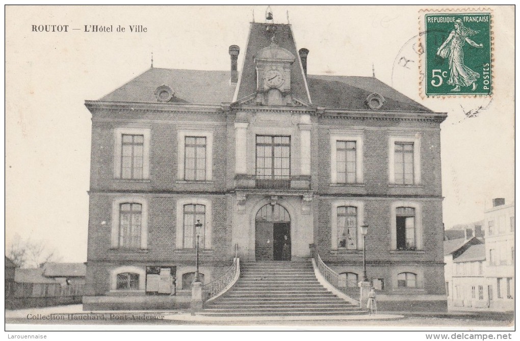 27 - ROUTOT - L´Hôtel De Ville - Routot