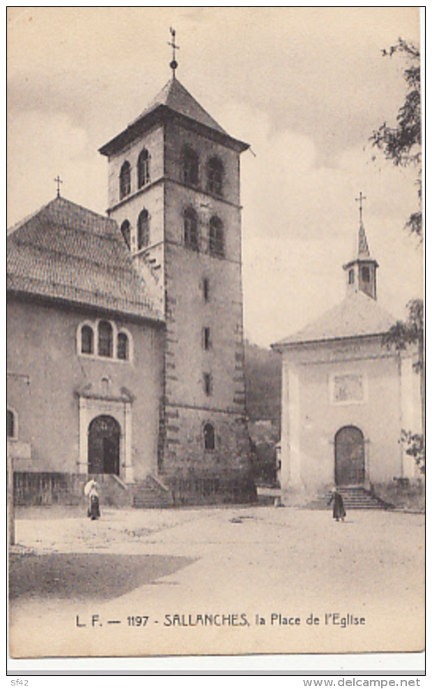 SALLANCHES     LA PLACE DE L EGLISE - Sallanches