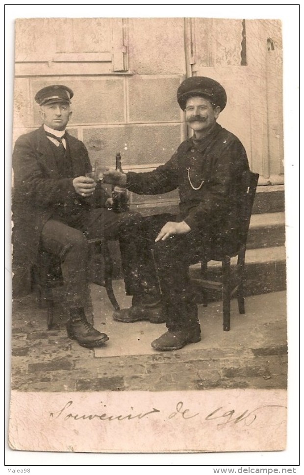 PHOTO,,,  SOUVENIR De 1915,,,,,BOIRE Un PETIT COUP  C' EST  AGREABLE ! ! ! - Gruss Aus.../ Grüsse Aus...