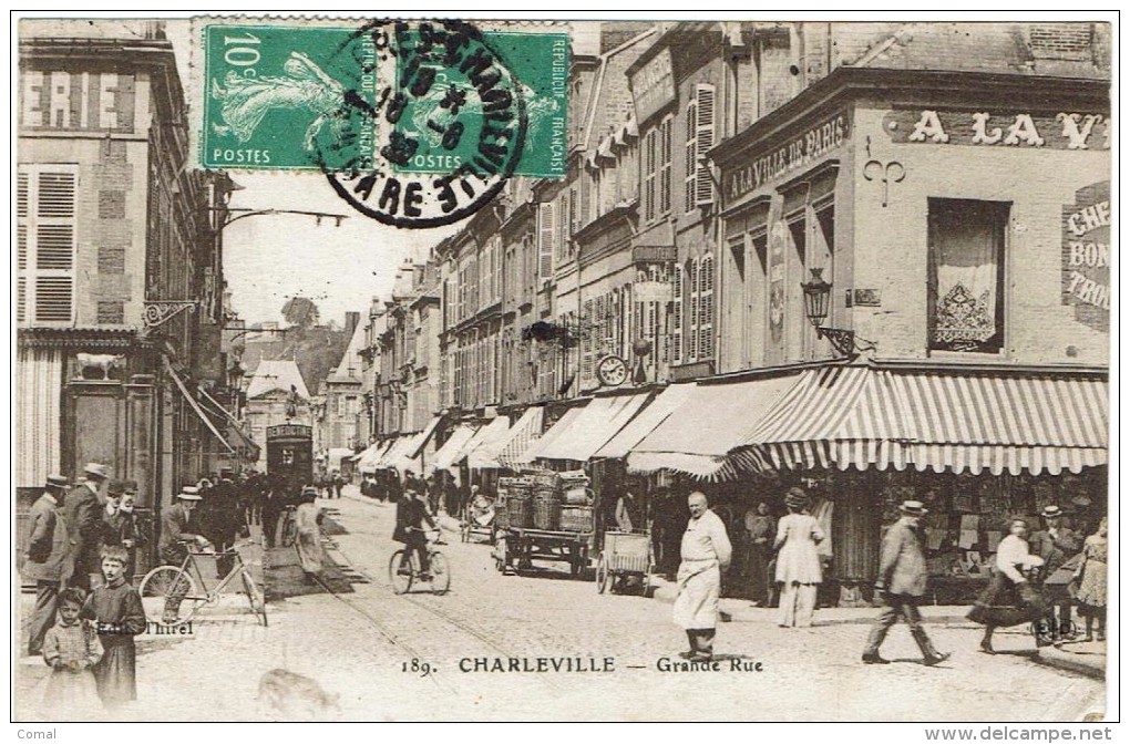 CPSM - 08 - CHARLEVILLE -  Grande Rue - - Charleville