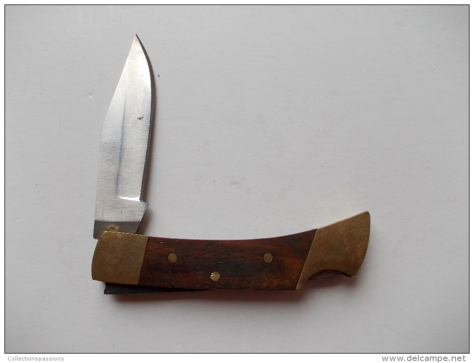 - Couteau. Canif - Petit Couteau - - Knives