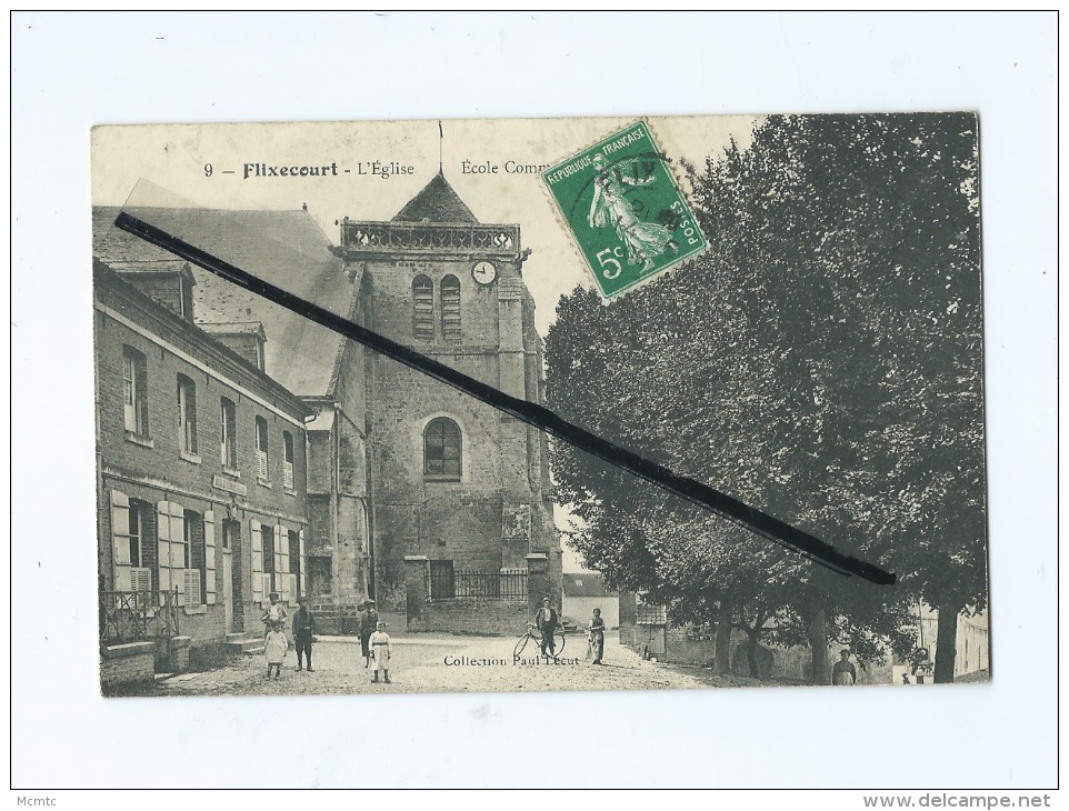 CPA   -  Flixecourt -  L'église - Ecole Communale - Flixecourt