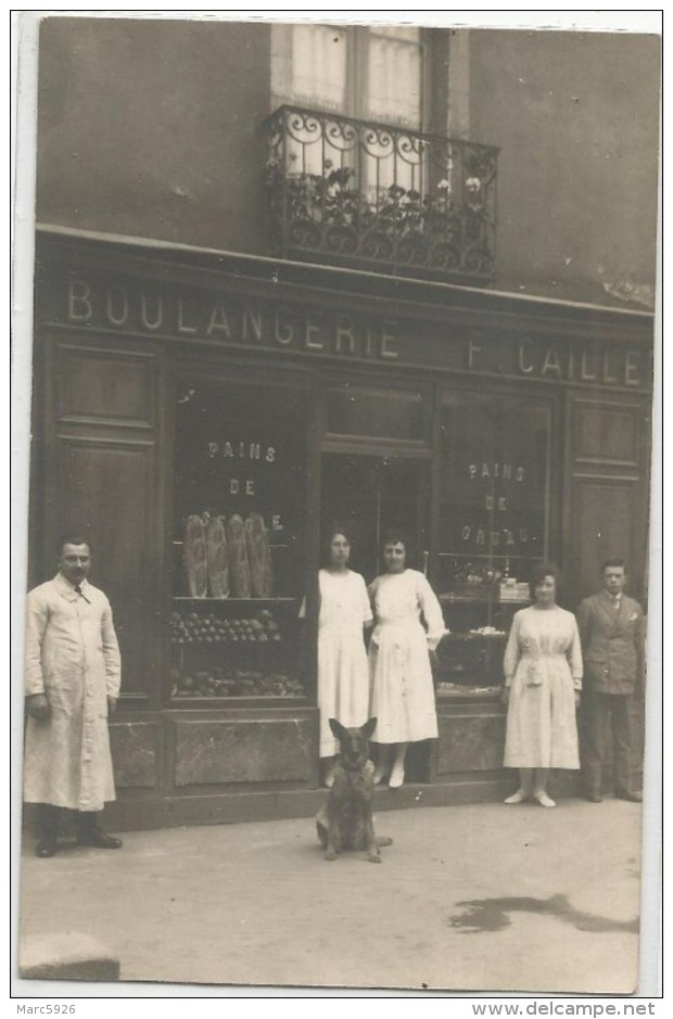 CARTE PHOTO DE LA BOULANGERIE F CAILLE - Foto