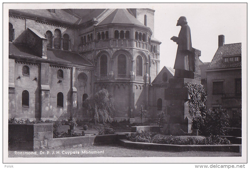 Bd - Cpa Hollande - Roermond - Dr. P. J. H. Cuypers Monument - Roermond