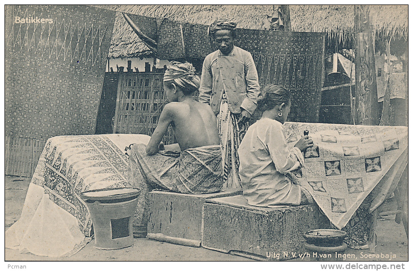 INDONESIA - Batikkers (BATIK MAKERS) -  Circa 1910, Uitg. N. V/h H. Van Ingen, Soerabaja, # 11 20223 - Indonesia
