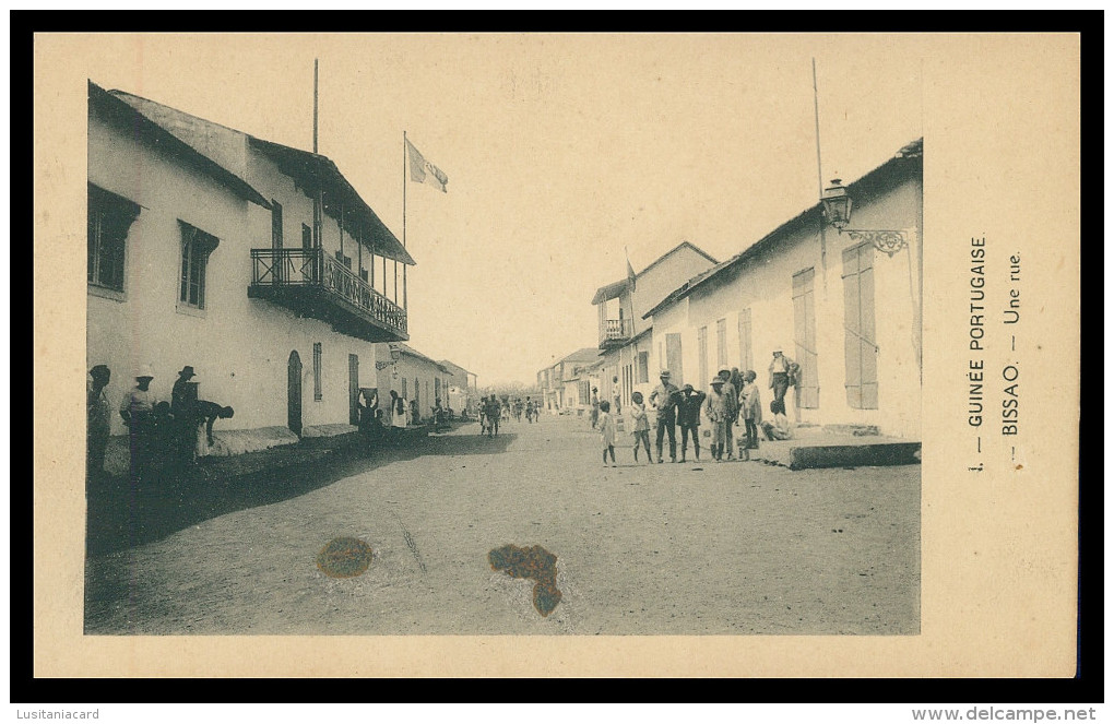 BISSAU - Une Rue( Nº 1)  Carte Postale - Guinea Bissau