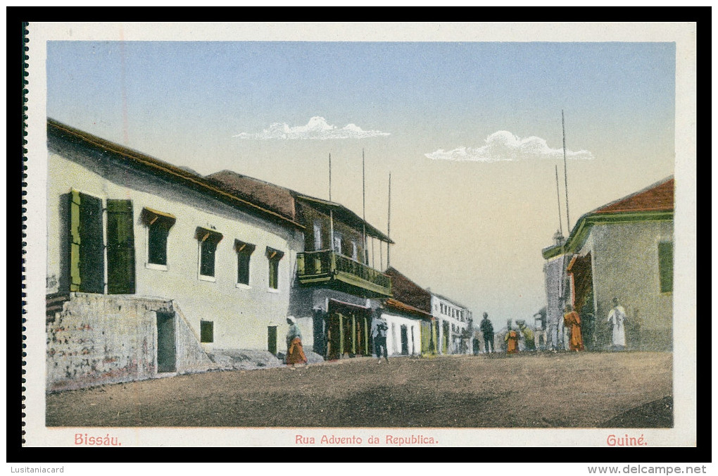 BISSAU - Rua Advento Da Republica.   Carte Postale - Guinea-Bissau