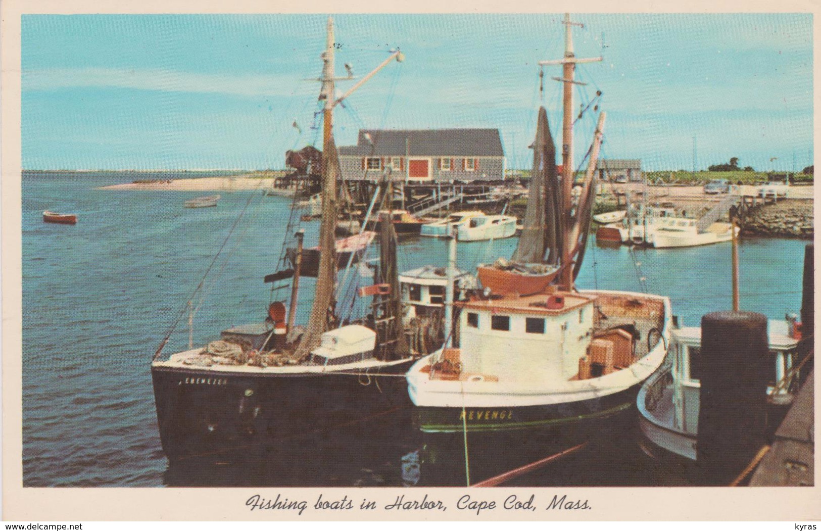 CPSM 9X14 . ETATS UNIS . CAPE COD . Fishing Boats In Harbor ( "Revenge " & " Chenezer " ) - Cape Cod