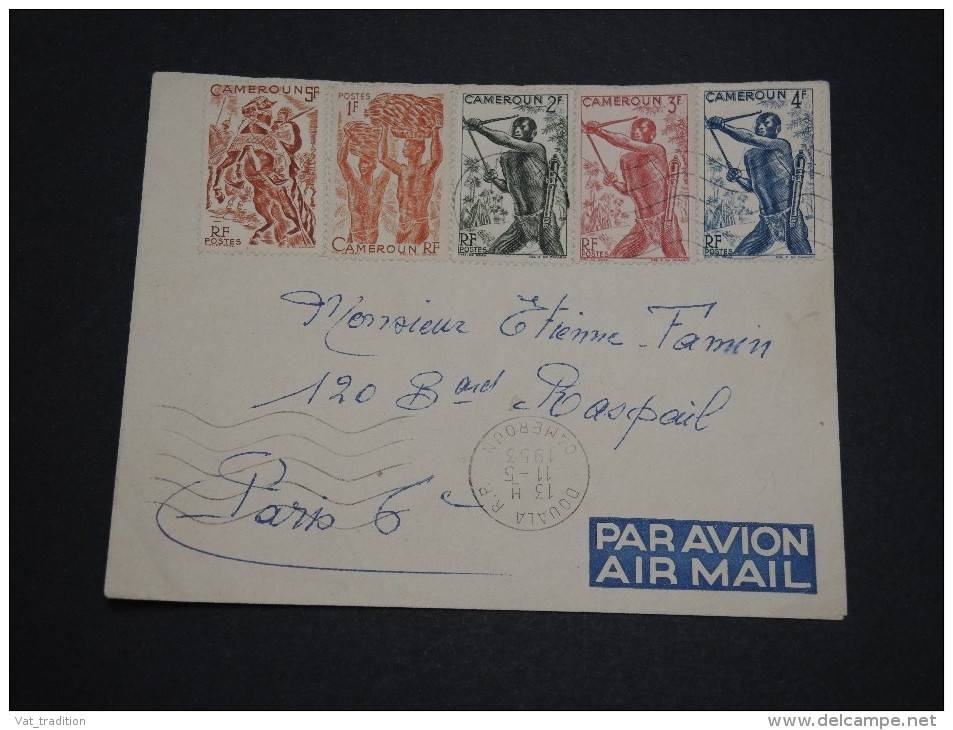 FRANCE / CAMEROUN - Enveloppe De Douala Pour La France 1953, Affranchissement Plaisant - A Voir - L 4710 - Lettres & Documents