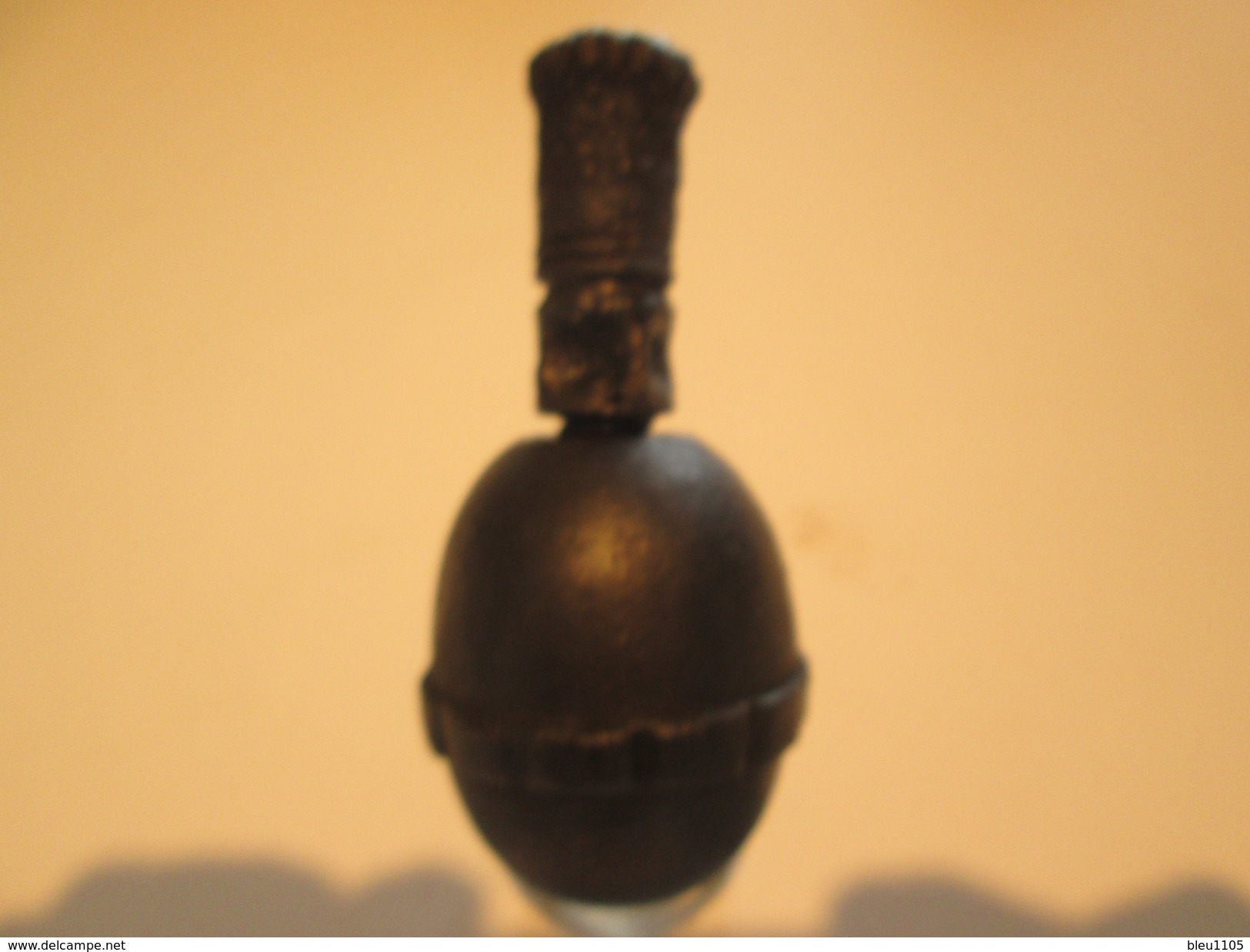 Grenade Neutralisée Oeuf Allemande WW1 MOD 17 Avec Bouchon Allumeur En Tole Emboutie Mod1917 - Decorative Weapons