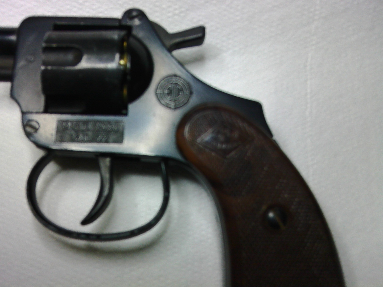 pistolet d' alarme