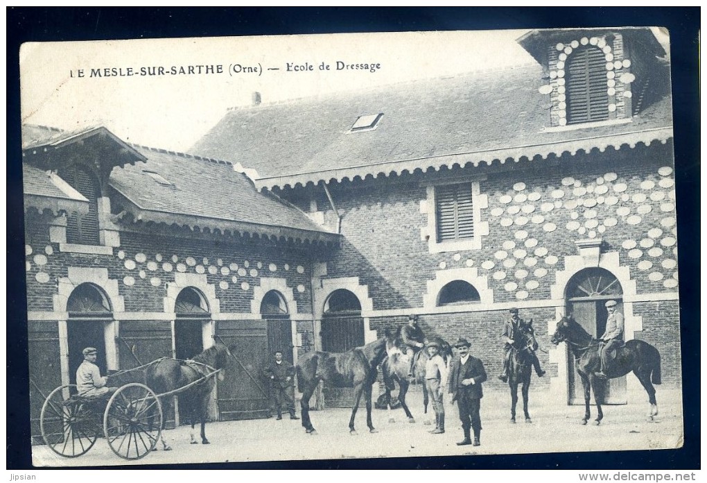 Cpa Du 61  Mesle Sur Sarthe  -- école De Dressage -- Le Mêle      NCL1 - Le Mêle-sur-Sarthe