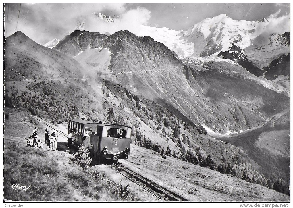 LES HOUCHES HAUTE-SAVOIE  401 LE TRAIN DU MONT-BLANC  ET DE L'AIGUILLE DE BIONNASSAY  COLL. RAVANEL  CIM - Les Houches