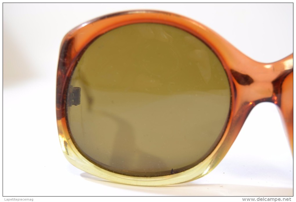 Paire de lunettes de soleil vintage, années 1950 - 1960 - 1970 Fabrication Française