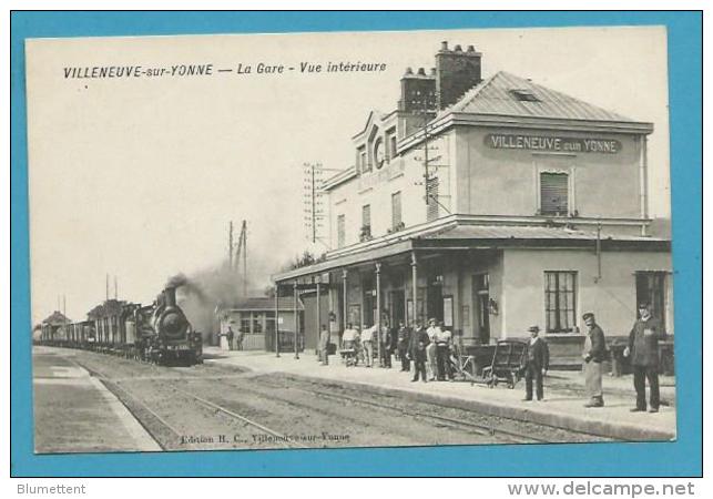 CPA - Chemin De Fer Arrivée D´un Train En Gare De VILLENEUVE-SUR-YONNE 89 - Villeneuve-sur-Yonne