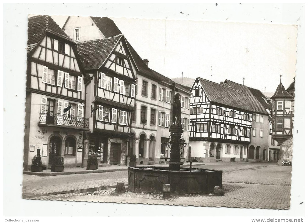 Cp , Hôtels & Restaurants , Du Château Et Maisons Anciennes, Place De L'église , 68 , KAYSERSBERG , Vierge , Ed : Kuster - Hotels & Restaurants