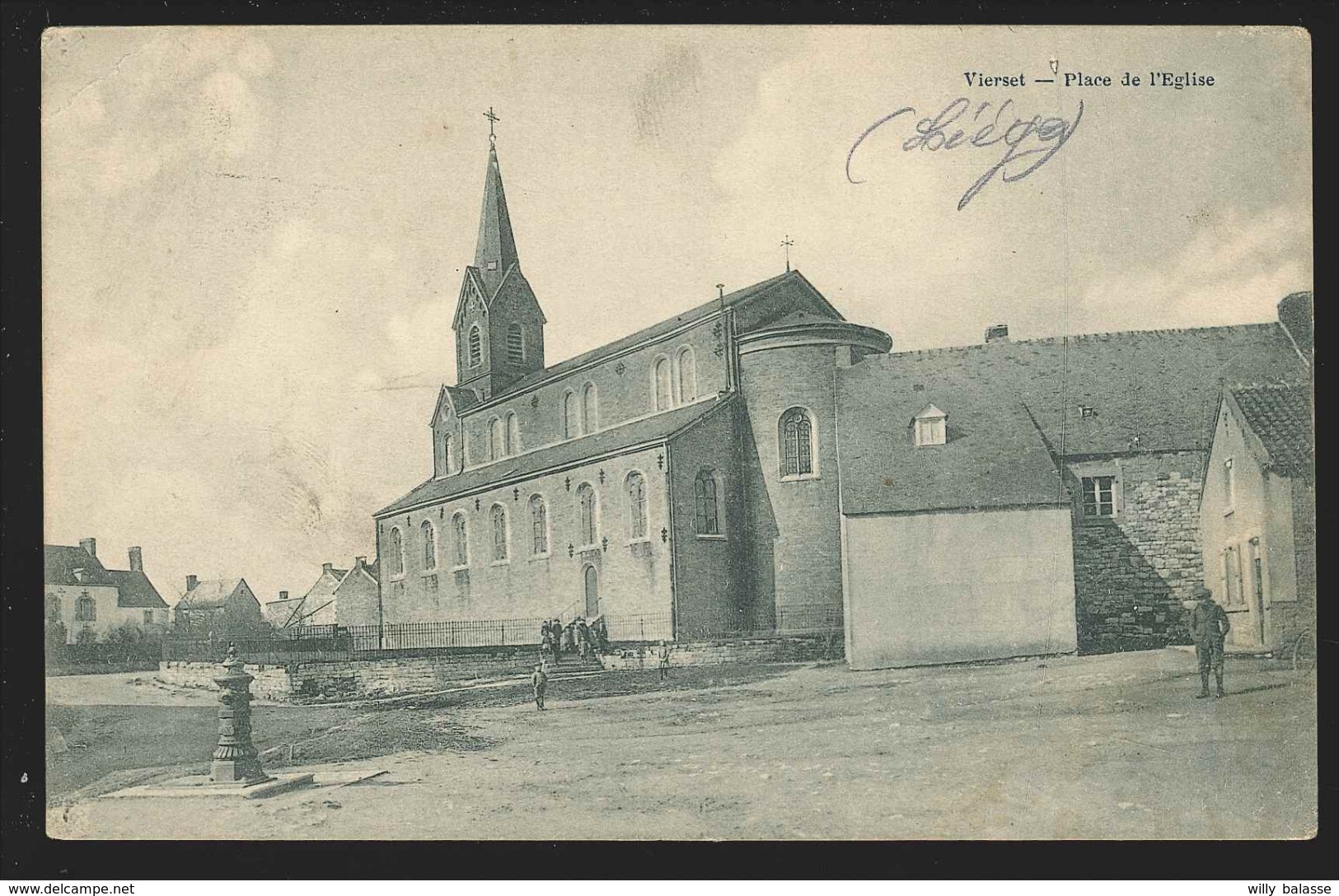 +++ CPA - VIERSET - Place De L'Eglise - Desaix  // - Modave