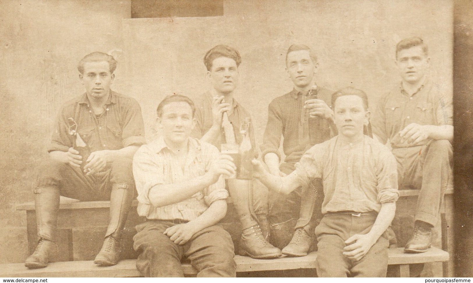 Photo ESCH SUR ALZETTE Ourier Buvant Un Verre 1926 Luxembourg - Lieux