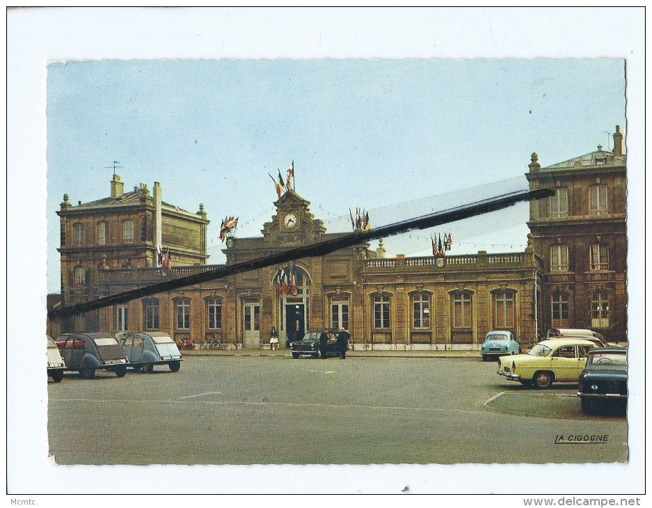 CPM  - Armentières -  La Gare - Armentieres