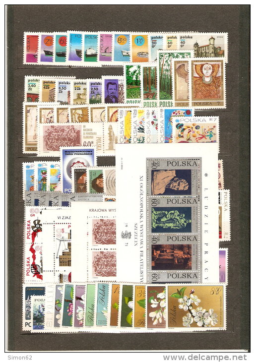 POLOGNE  ANNEE COMPLETE  1971   NEUVE ** MNH  LUXE   92 TIMBRES ET 3 BLOCS - Années Complètes