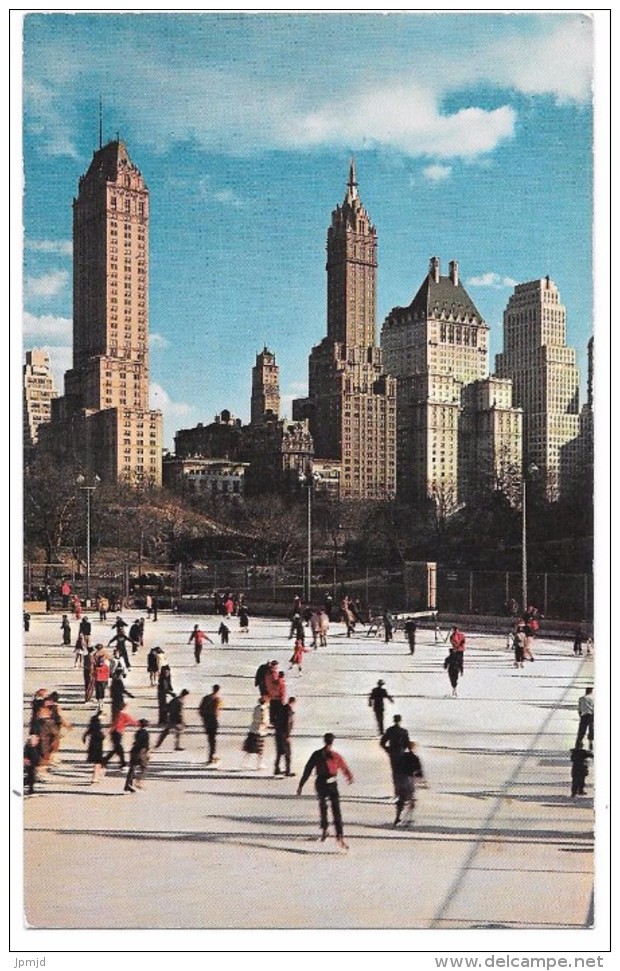 SKATING IN CENTRAL PARK - New York City - Ed. Plastichrome N° P10871 - Central Park