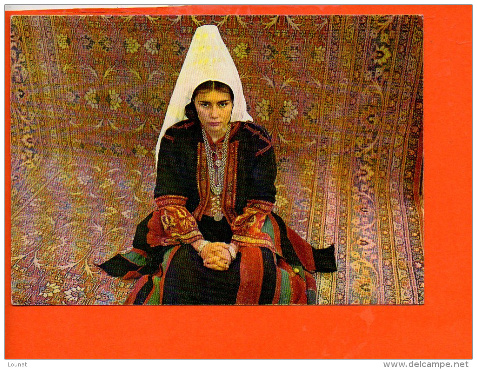 JORDAN - Woman In Bethlehem Dress - Jordania