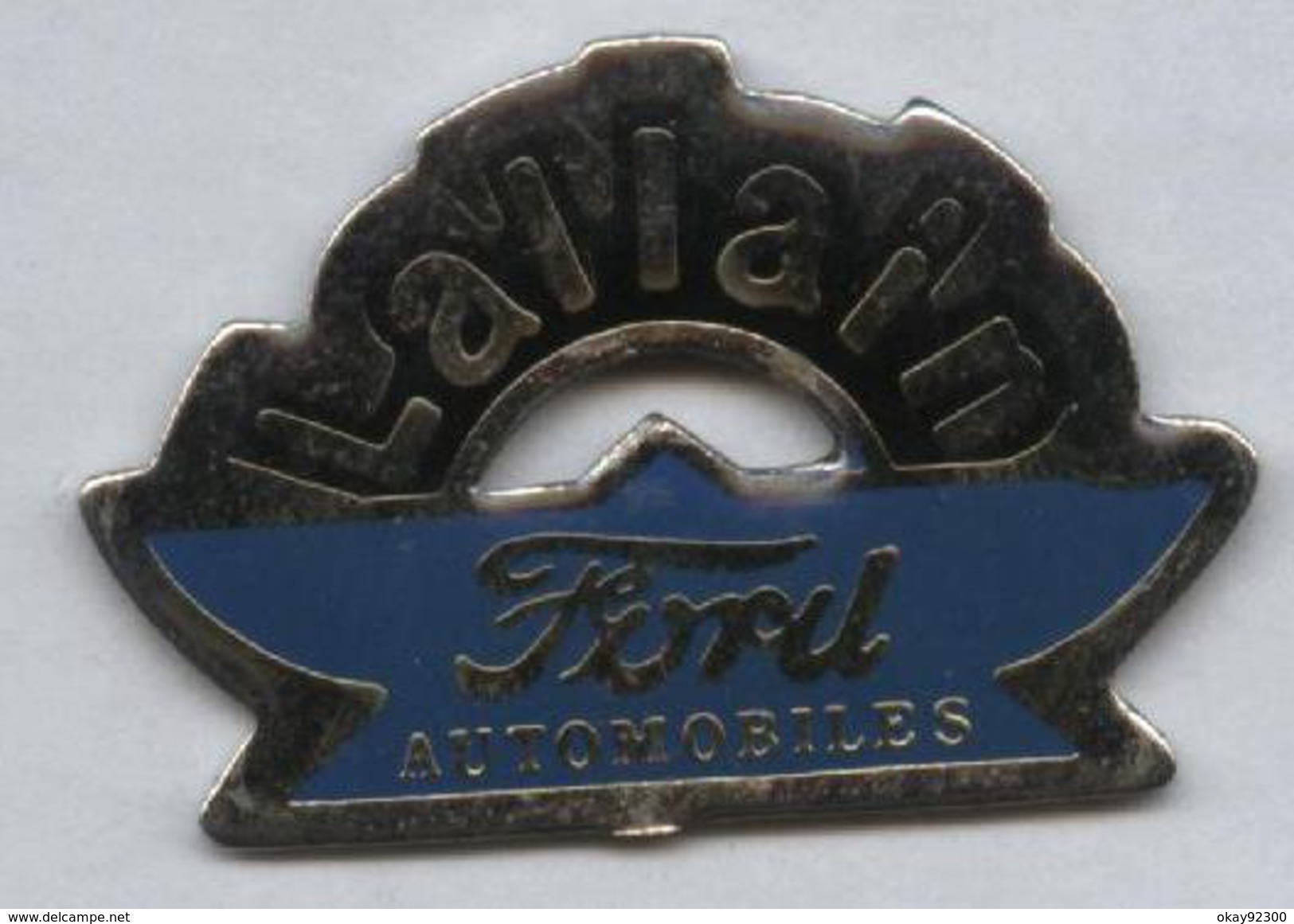 Pin's Voiture Ford Lallain Lens - Ford
