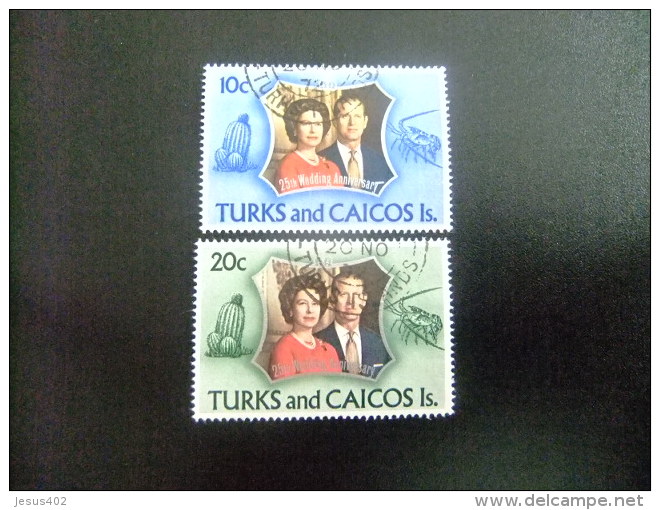 TURKS And CAICOS Islands 1972 NOCES D&acute; ARGENT De La REINE Yvert N &ordm; 297 / 98 &ordm; FU - Turks & Caicos (I. Turques Et Caïques)