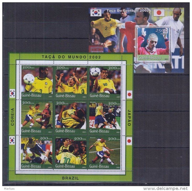 O12 Guinea-Bissau - MNH - Sports - Football - 2001 - Sonstige & Ohne Zuordnung