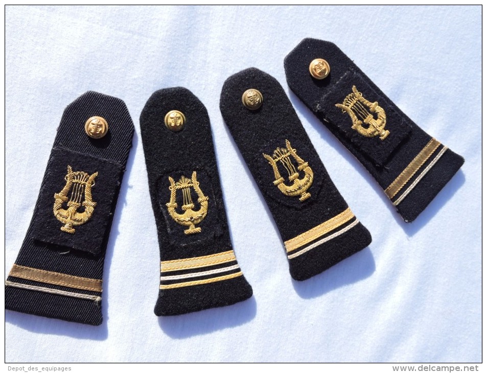 MUSIQUE DE LA FLOTTE - MARINE NATIONALE  - Lot 4 épaulettes - Uniformen