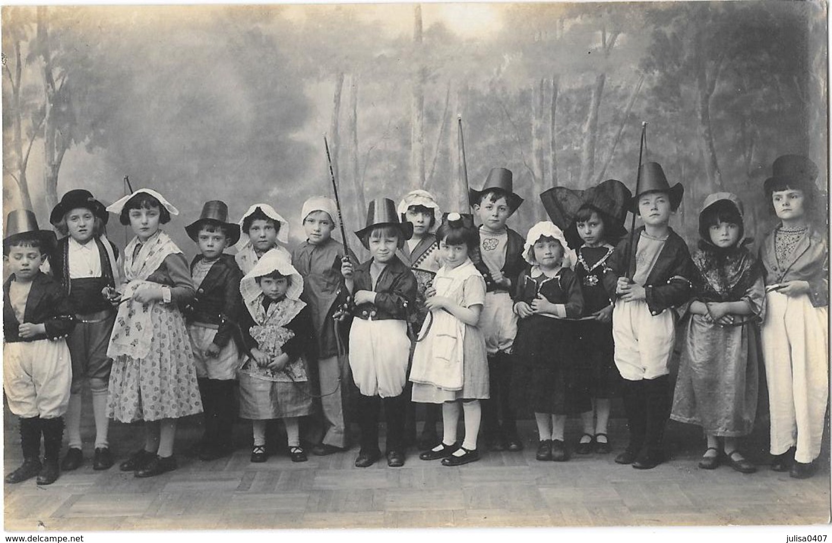 MALESHERBES Ou Environs (45) Carte Photo Groupe D'enfants Déguisés Fete - Malesherbes