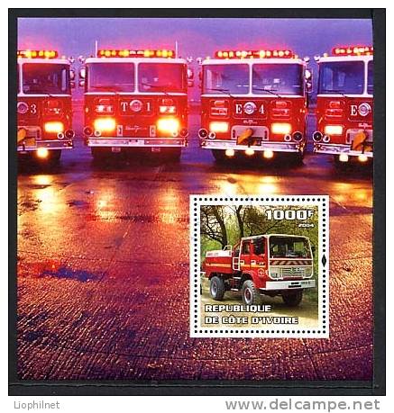 2004, CAMIONS POMPIERS, 3 Blocs, Oblitérés / Used.  R2202 - Trucks