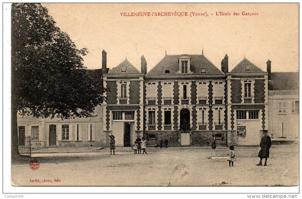 - FRANCE (89) - CPA Ayant Voyagé VILLENEUVE-L´ARCHEVEQUE 1914 - L´Ecole Des Garçons (belle Animation) - - Villeneuve-l'Archevêque