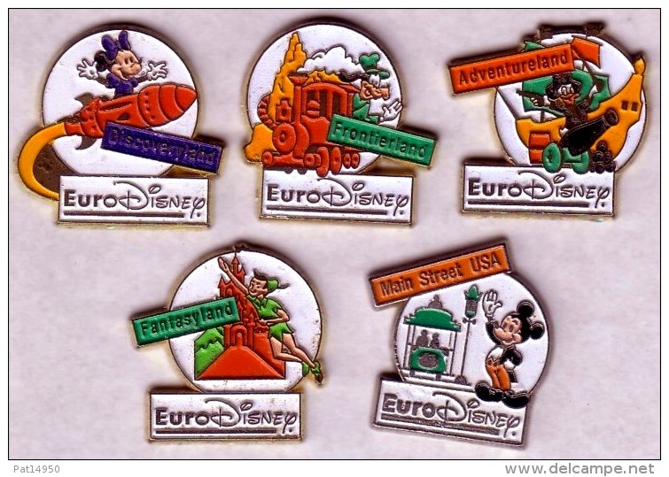 DISNEY EURODISNEY Série Complete De 5 Pin's Des Carburants ESSO - Disney